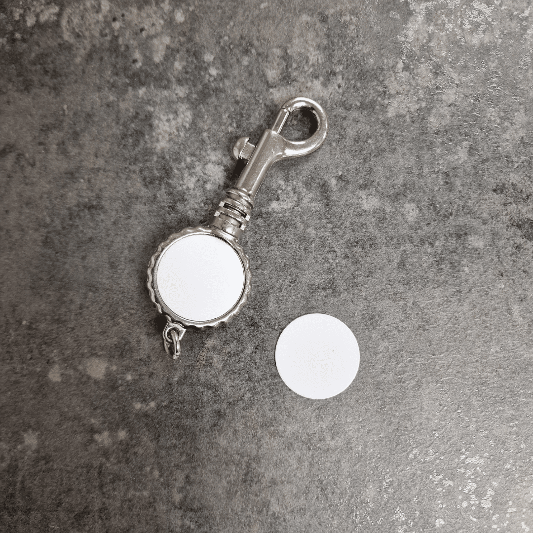 Discontinued Metal Trigger hook keyring - packs of 10 (40% off) & 50 (50% off)- Limited packs - Image 2